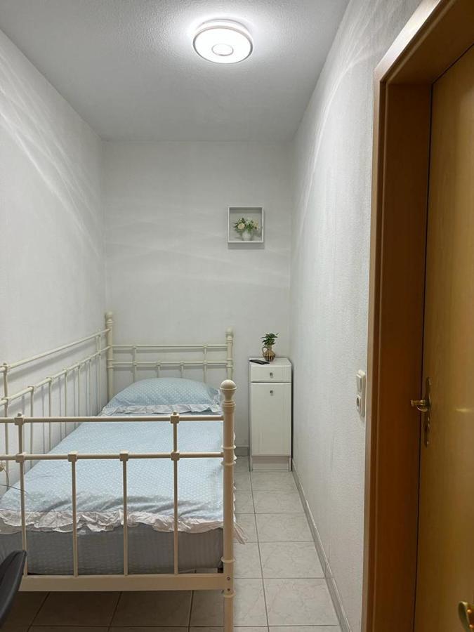 Schoene Grosse Ferienwohnung Im Mittelrheintal Nahe Loreley Bornich Exteriör bild